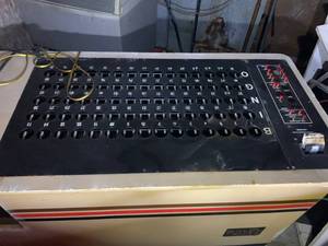 lot 97 image: Bingo King Machine