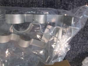 lot 13 image: 6- 3pc Sets Curtain Rod Brackets...