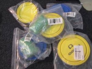 lot 61 image: 5 Sets Collapsible dog waterfood b...