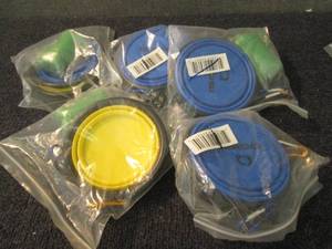 lot 62 image: 5 Sets Collapsible dog waterfood b...