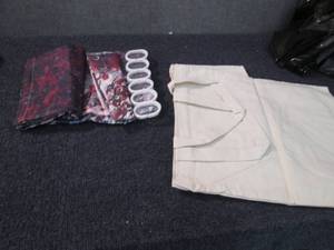 lot 75 image: ShowerCurtain with Rings, 2 Fabric ...
