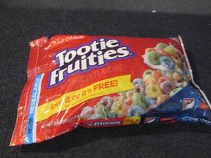 lot 153 image: Box of Malt o Meal Tootie Fruities ...