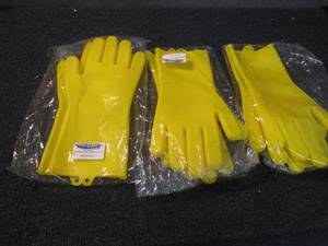lot 245 image: 3 pair Scrubbing Gloves...