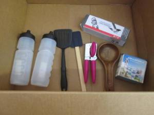 lot 300 image: Gadgets, Water Bottles etc...