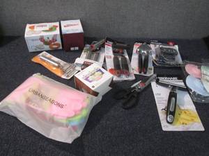lot 307 image: Gadgets & Misc Items...
