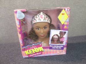 lot 315 image: Kenya Styling Head...