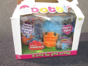 lot 325 image: Botti Bopsy Bot open box...