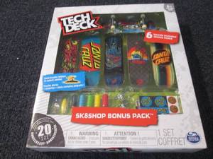 lot 330 image: Tech Deck Sk8shop Bonus  Pack...