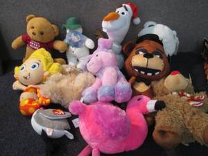 lot 350 image: Assorted Small Plush Y3...