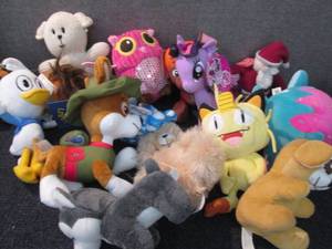 lot 351 image: Assorted Small Plush Y3...