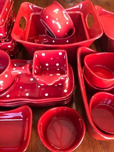 35 Piece Lot of Red Dishes by Rachel Ray and Temptations Ovenware By Tara