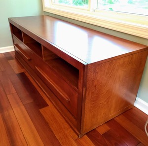 Beautiful Wood Entertainment Stand