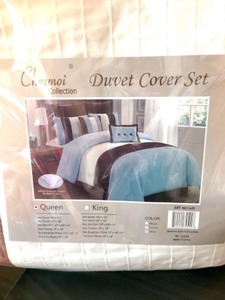 New Queen Comfort And Sheet Set