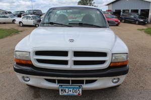 lot 6026 image: 1999 Dodge Dakota Sport - 1 Owner - 89,531 Miles -