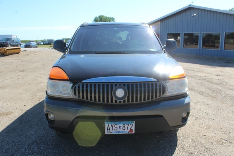 lot 6033 image: 2002 Buick Rendezvous CX