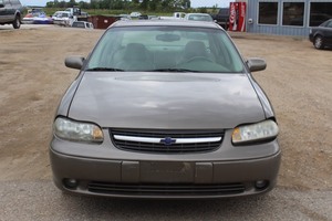lot 6040 image: 2000 Chevrolet Malibu LS- 1 Owner