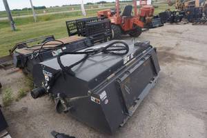 2018 Edge 72 Universal Mount Bobcat Skid Loader Skid Steer Sweeper Attachment