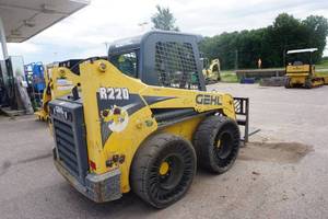 2013 Gehl Model R220 2 Speed Skid Loader Skid Steer