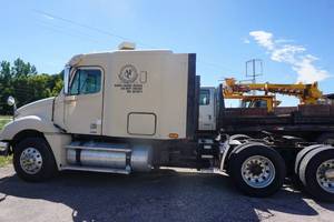 2007 Freightliner Columbia CL120 Sleeper Semi Tractor Truck