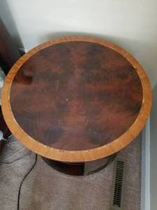 Classic Rotating Side Table