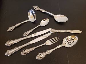 Fantastic Stainless Plate Flatware Set by Oneida