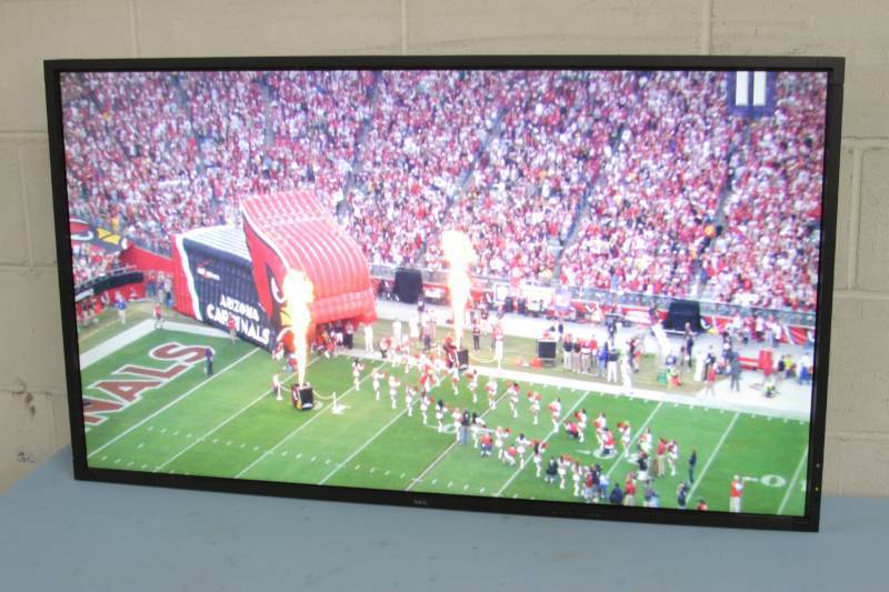 lot 70 image: NEC Professional  Industrial Grade Full HD 1080p High Definition 46 Large Screen LCD Monitor Display