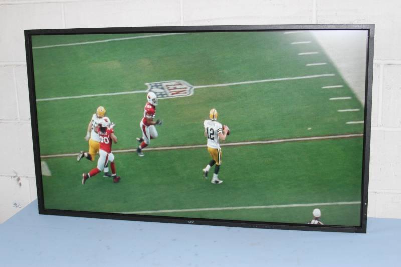 lot 80 image: NEC Professional  Industrial Grade Full HD 1080p High Definition 46 Large Screen LCD Monitor Display
