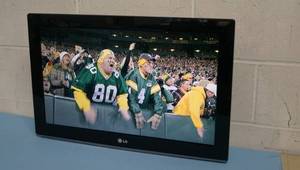 lot 23 image: LG 26 Commercial HD LCD Television  TV  Display  Monitor Model 26LD350C