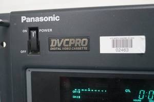 lot 68 image: Panasonic DVCPRO DVC Pro Studio Digital Editing VCR Video Recorder Model AJ-D650