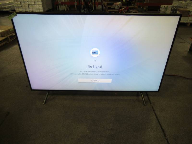 lot 63 image: Samsung UN55RU7100FXZA Flat 55-Inch 4K UHD 7 Series Ultra HD Smart TV (2019 Model) UN55RU7100