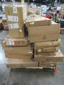 lot 111 image: WHOLESALE MIXED PALLET OF MISCELLANEOUS INDOOROUTDOOR FURNITURE AND MORE