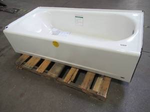 lot 336 image: American Standard Princeton 5 ft. Americast Right Hand Drain Bathtub in White, 2391.202ICH.020