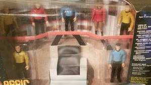 lot 11 image: 1993 Star Trek Classic Collector Figure Set