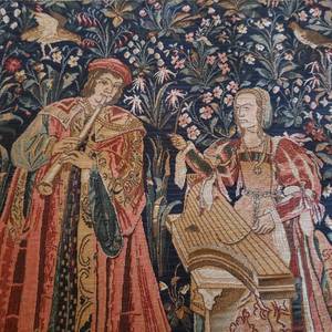 lot 132 image: Striking hanging Wall Tapestry