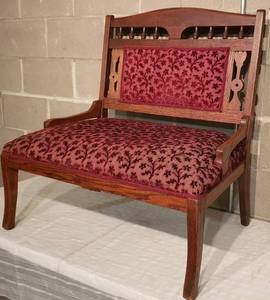 lot 150 image: East Lake Entry Bench