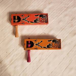 lot 145 image: Vintage Halloween Collection