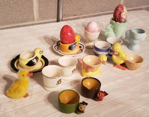 lot 155 image: Charming Egg Cup Collection