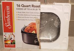 lot 151 image: 16 Quart Roaster