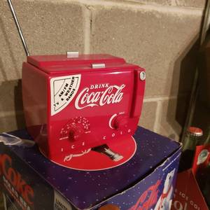 lot 160 image: Coca-Cola Promo Item Collection
