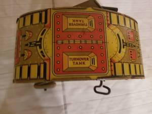 lot 192 image: Vintage Metal Wind-Up Turnover Tank