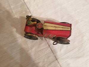 lot 190 image: Vintage Wind-Up Toy Tractor