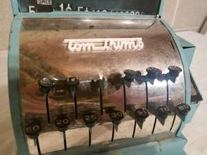 lot 185 image: Vintage Metal Toy Tom Thumb Cash Register