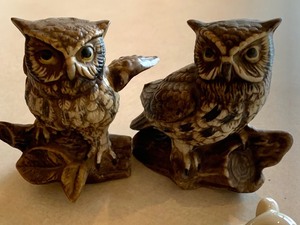 lot 8 image: Lot of Vintage Home Decor