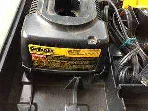 lot 64 image: DeWalt 14.4 Volt Rechargeable Drill