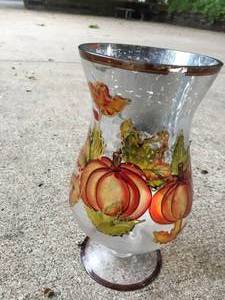 lot 85 image: Assorted Glassware