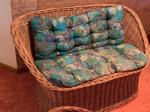 lot 6 image: Vintage Two- Piece Petite Wicker Set with Cushions