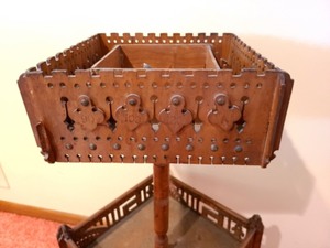 lot 29 image: Vintage Plant Stand
