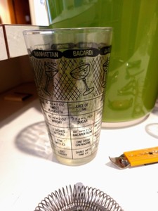 lot 15 image: Vintage Barware