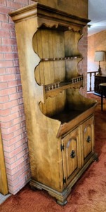 lot 44 image: Wooden Bar Hutch
