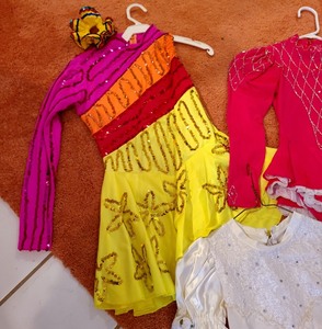 lot 133 image: Childrens Ice Skating Costumes